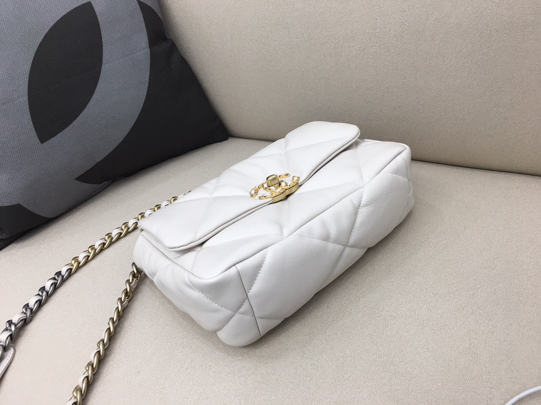 Lambskin 19 Handbag Flap Bag AS1160 White